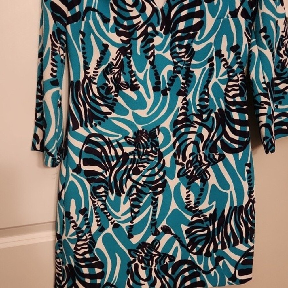 Lilly Pulitzer "Devina I'm Game" Zebra Print Dress w/ Elbow Sleeves Size 2 - Picture 4 of 6